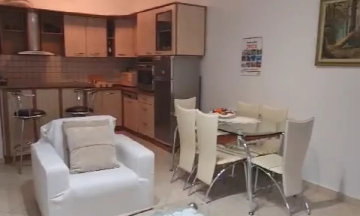 Shtepi me qera Apartament ne Tirane, 1+1, Mobilimi E mobiluar, Pagesa 700  Euro.