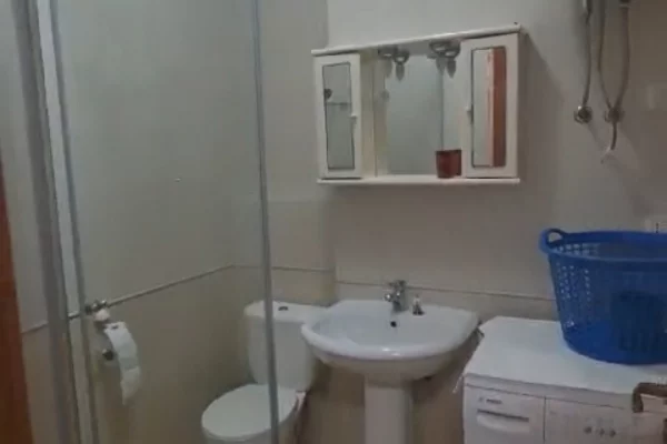 Shtepi me qera Apartament ne Tirane, 1+1, Mobilimi E mobiluar, Pagesa 700  Euro.