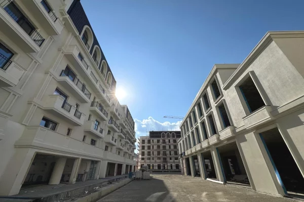 Shtepi ne shitje Apartament ne Tirane, 1+1, Mobilimi Bosh, pa mobiluar, Pagesa 112,000  Euro.