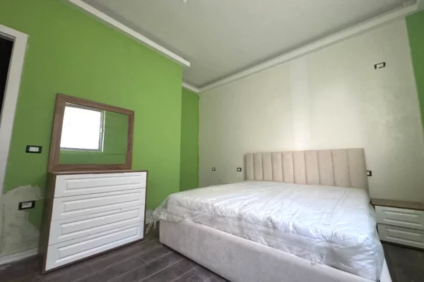 Shtepi ne shitje Apartament ne Tirane, 1+1, Mobilimi E mobiluar, Pagesa 150,000  Euro.