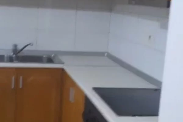 Shtepi me qera Apartament ne Tirane, 2+1, Mobilimi E mobiluar, Pagesa 50,000  Leke.