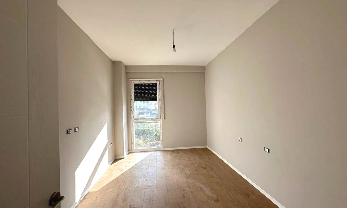 Shtepi me qera Apartament ne Tirane, 2+1, Mobilimi Bosh, pa mobiluar, Pagesa 50,000  Leke.