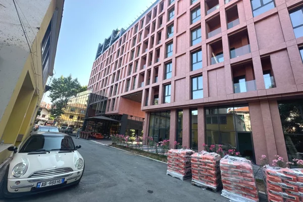 Business Property in Sale 1+1 in Tirana - 310,000 Euro