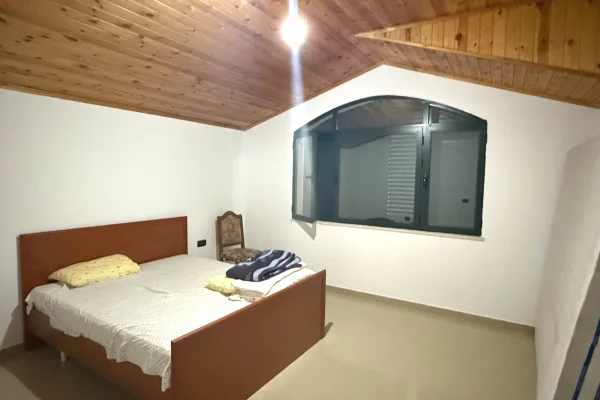 Shtepi me qera Apartament ne Tirane, 3+1, Mobilimi E mobiluar, Pagesa 800  Euro.