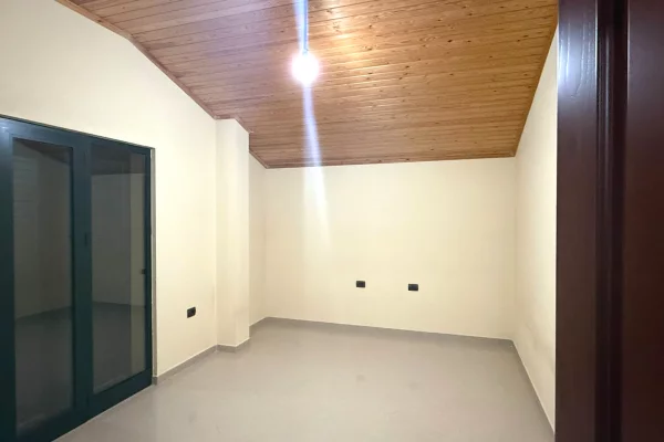 Shtepi me qera Apartament ne Tirane, 3+1, Mobilimi E mobiluar, Pagesa 800  Euro.