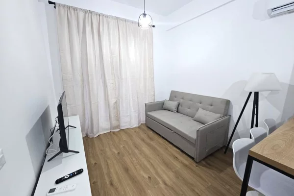 Shtepi me qera Apartament ne Tirane, 1+1, Mobilimi E mobiluar, Pagesa 400  Euro.