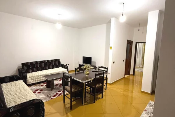 Shtepi me qera Apartament ne Tirane, 1+1, Mobilimi E mobiluar, Pagesa 45,000  Leke.