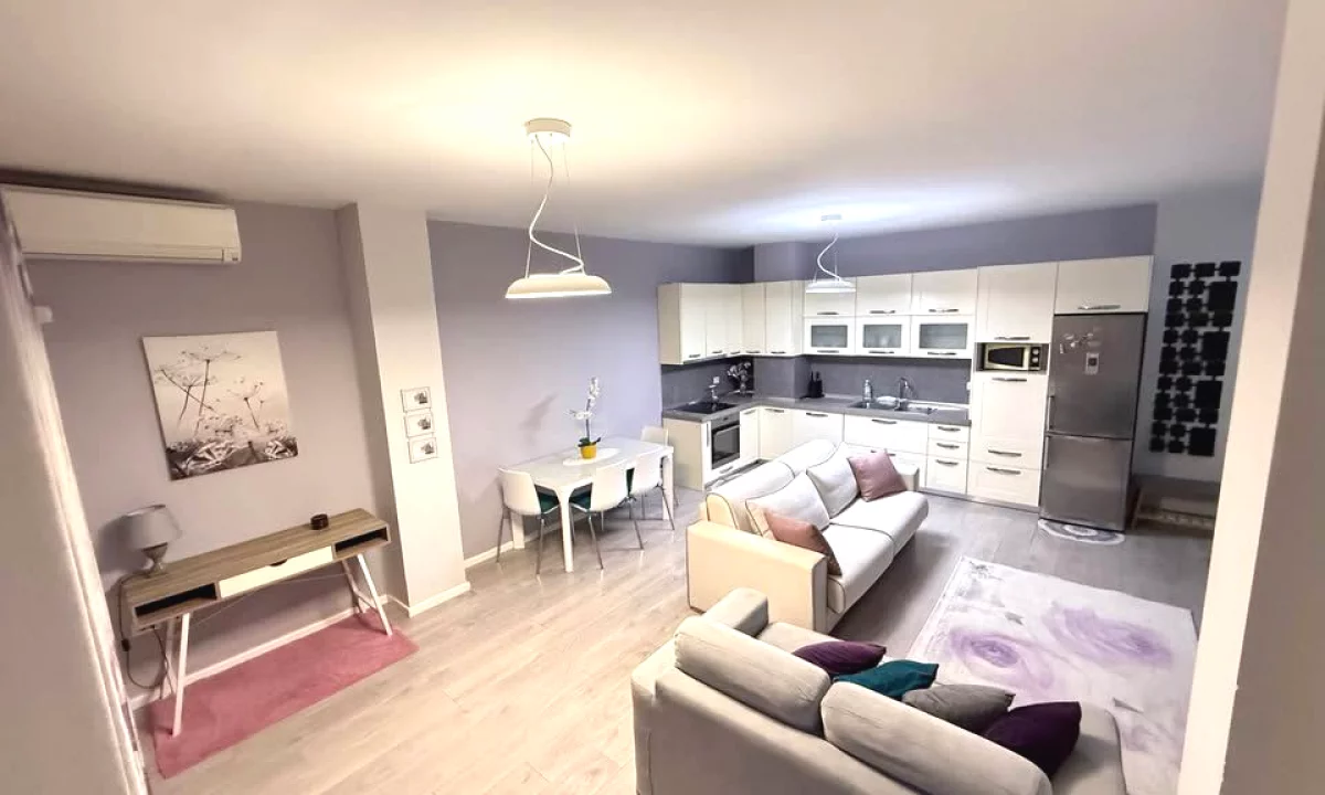 Shtepi me qera Apartament ne Tirane, 2+1, Mobilimi E mobiluar, Pagesa 57,000  Leke.