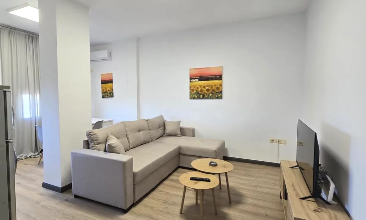 Shtepi ne shitje Apartament ne Tirane, 2+1, Mobilimi E mobiluar, Pagesa 185,000  Euro.