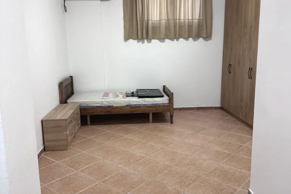 Shtepi me qera Apartament ne Tirane, Garsoniere, Mobilimi E mobiluar, Pagesa 35,000  Leke.