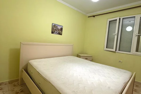 Shtepi ne shitje Apartament ne Tirane, 1+1, Mobilimi E mobiluar, Pagesa 10,300,000  Leke.