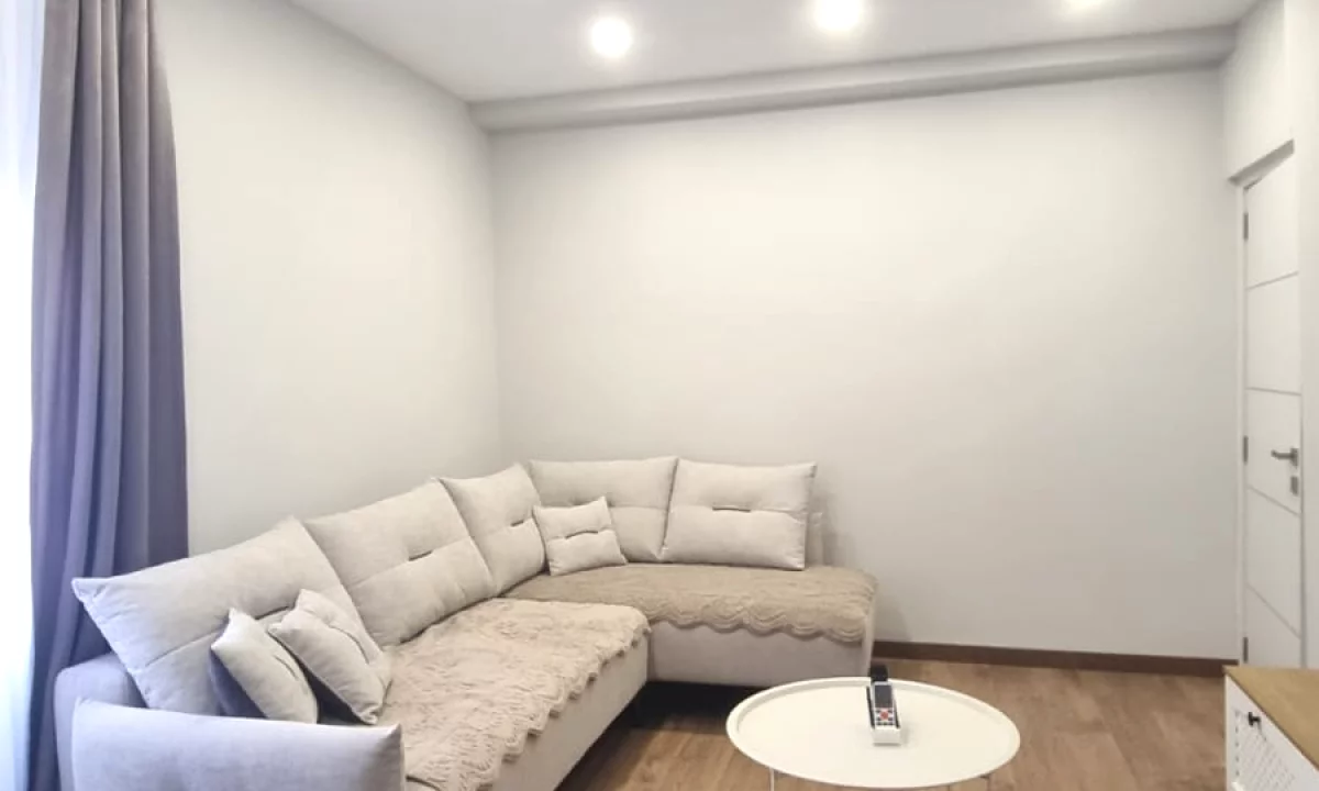 Shtepi me qera Apartament ne Tirane, 2+1, Mobilimi E mobiluar, Pagesa 750  Euro.