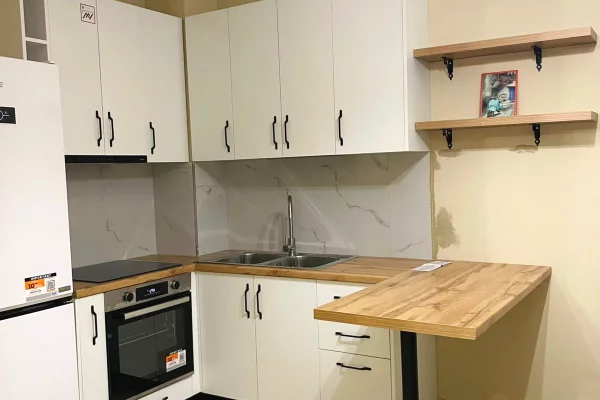 Shtepi me qera Apartament ne Tirane, 1+1, Mobilimi E mobiluar, Pagesa 420  Euro.