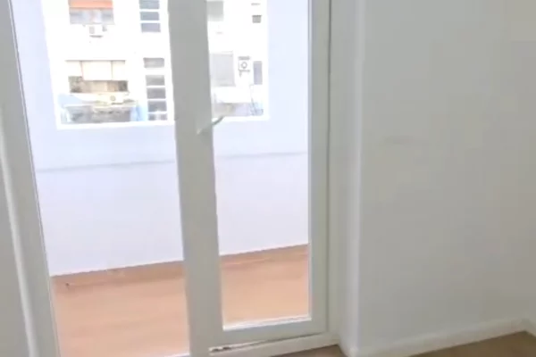 House for Sale 2+1 in Tirana - 1,700,000 Leke