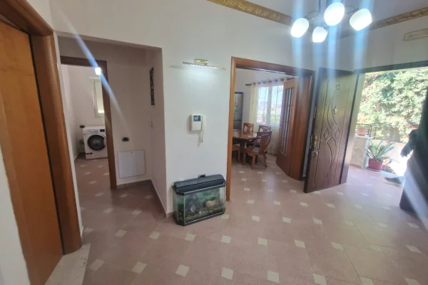 Shtepi ne shitje Shtepi Private ne Durres, 6+1, Mobilimi E mobiluar, Pagesa 210,000  Euro.