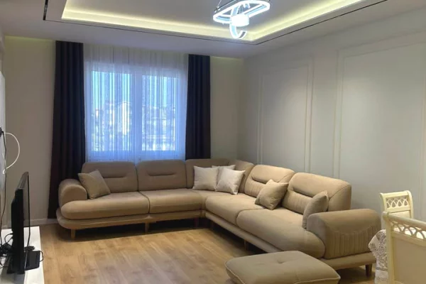 Shtepi me qera 2+1 ne Tirane - 700 Euro