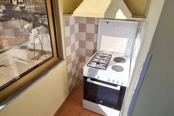 Shtepi me qera Apartament ne Tirane, 2+1, Mobilimi E mobiluar, Pagesa 50,000  Leke.