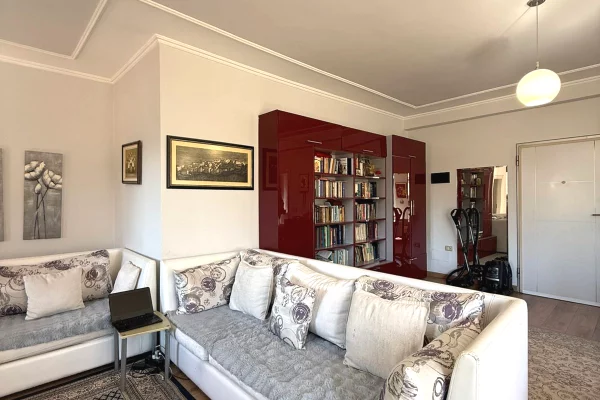 Appartamento in vendita a Tirana 2+1, Arredato