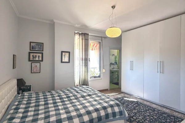 Appartamento in vendita a Tirana 2+1, Arredato