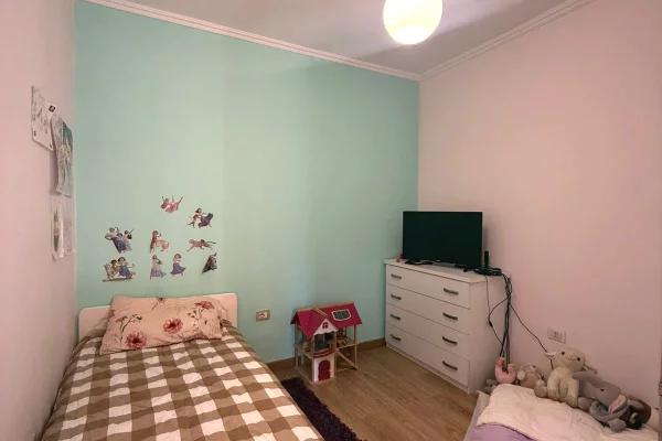 Appartamento in vendita a Tirana 2+1, Arredato