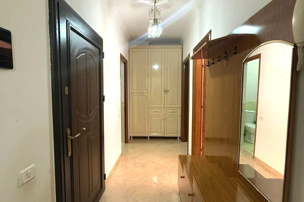 Shtepi me qera Apartament ne Tirane, 2+1, Mobilimi E mobiluar, Pagesa 45,000  Leke.