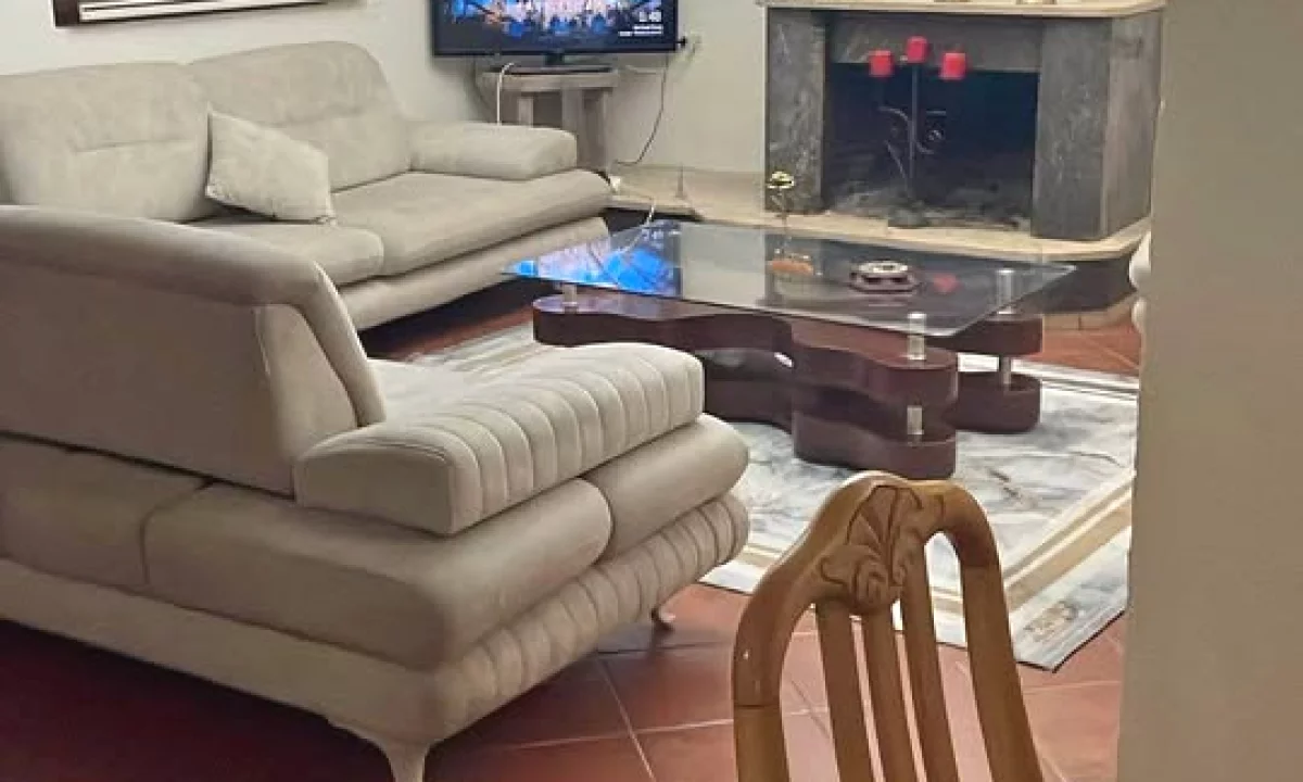 Appartamento in affitto a Tirana 2+1, Arredato