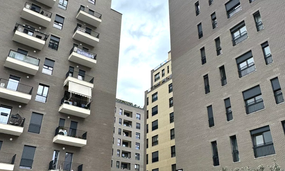 Apartment for sale in Tirana 3+1, Emty