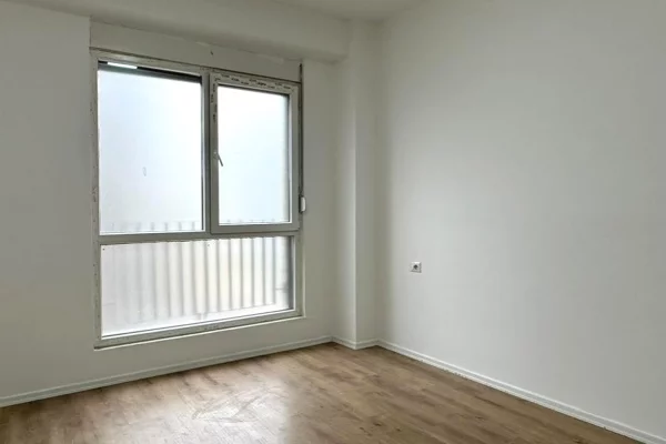 Apartment for sale in Tirana 3+1, Emty