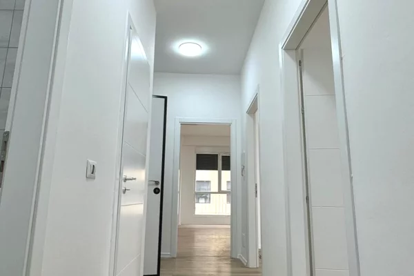 Apartment for sale in Tirana 3+1, Emty