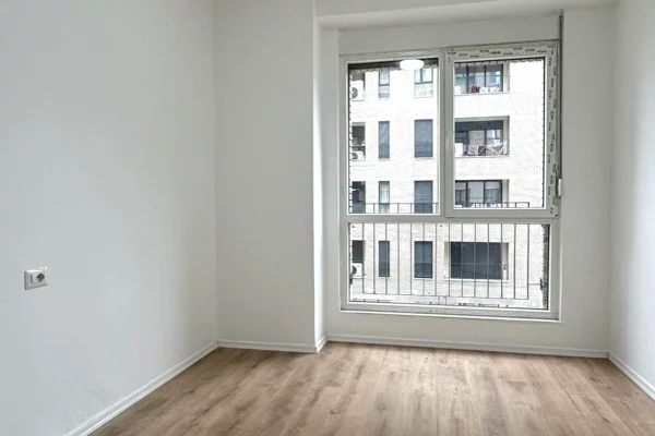 Apartment for sale in Tirana 3+1, Emty