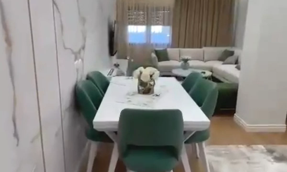 Shtepi me qera Apartament ne Tirane, 2+1, Mobilimi E mobiluar, Pagesa 900  Euro.