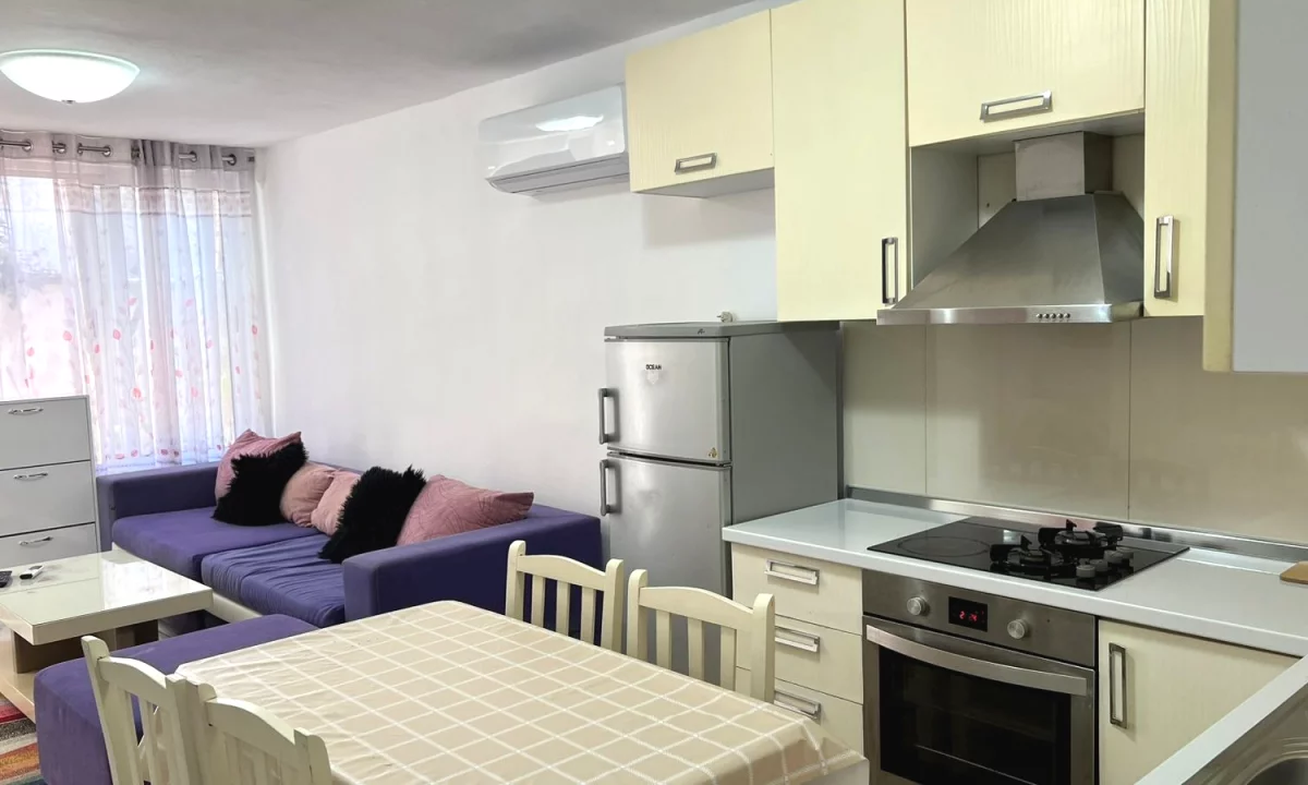 Shtepi me qera Apartament ne Tirane, 2+1, Mobilimi E mobiluar, Pagesa 45,000  Leke.