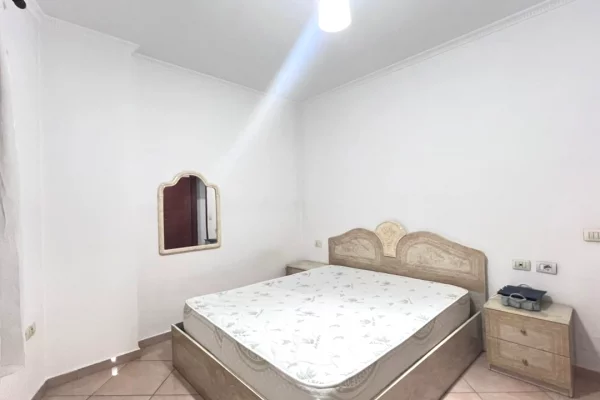 Shtepi me qera Apartament ne Tirane, 1+1, Mobilimi E mobiluar, Pagesa 40,000  Leke.