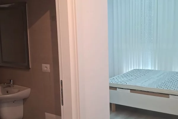 Shtepi me qera Apartament ne Tirane, 2+1, Mobilimi E mobiluar, Pagesa 450  Euro.