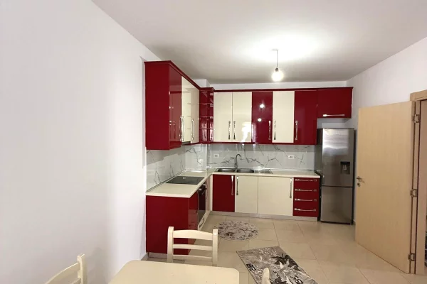Shtepi ne shitje Apartament ne Tirane, 3+1, Mobilimi E mobiluar, Pagesa 250,000  Euro.