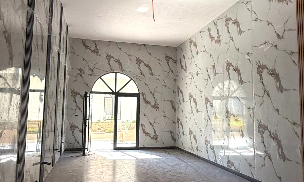 Shtepi ne shitje Apartament ne Tirane, 1+1, Mobilimi Bosh, pa mobiluar, Pagesa 126,000  Euro.