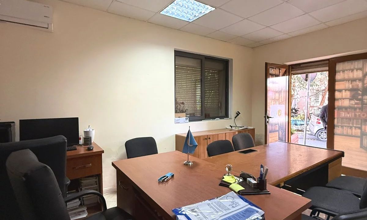 Ambjent Zyre per qera – prane Ministrise se Drejtesise