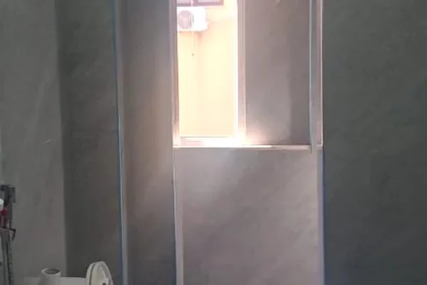 Shtepi me qera Apartament ne Tirane, 1+1, Mobilimi E mobiluar, Pagesa 500  Euro.