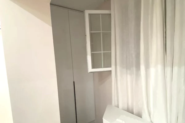 Shtepi me qera Apartament ne Tirane, 1+1, Mobilimi E mobiluar, Pagesa 55,000  Leke.