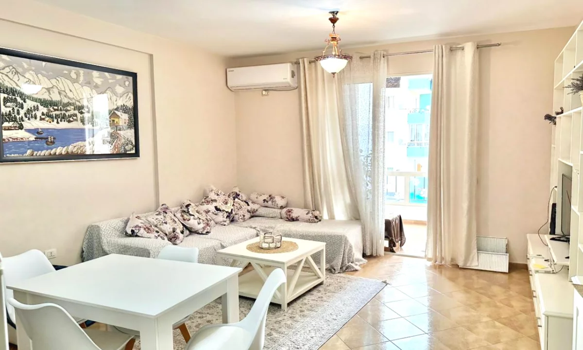 Shtepi me qera Apartament ne Tirane, 2+1, Mobilimi E mobiluar, Pagesa 450  Euro.