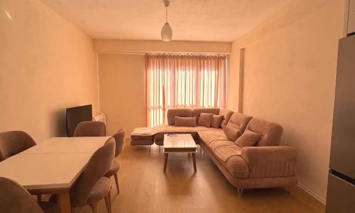 Shtepi me qera Apartament ne Tirane, 2+1, Mobilimi E mobiluar, Pagesa 60,000  Leke.