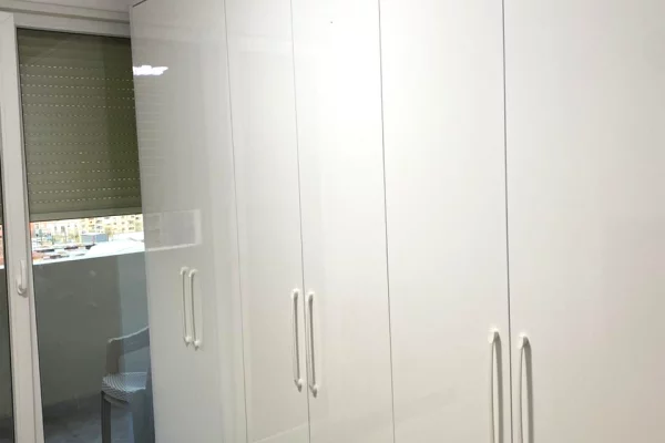 Shtepi me qera Apartament ne Tirane, 1+1, Mobilimi E mobiluar, Pagesa 50,000  Leke.