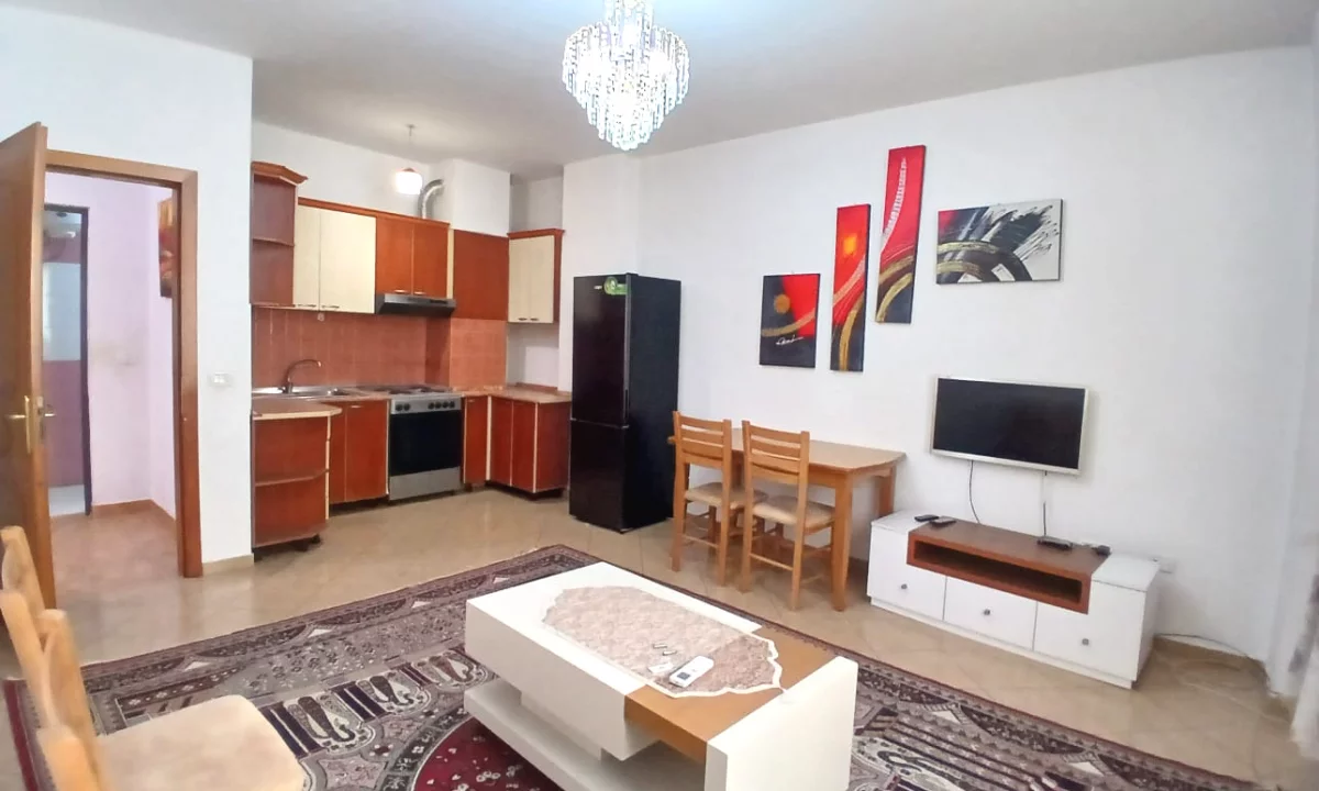 Shtepi ne shitje Apartament ne Tirane, 1+1, Mobilimi E mobiluar, Pagesa 11,800,000  Leke.
