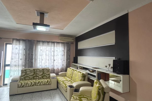 Shtepi me qera Apartament ne Tirane, 2+1, Mobilimi E mobiluar, Pagesa 55,000  Leke.