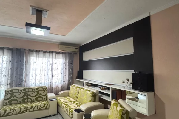 Shtepi me qera Apartament ne Tirane, 2+1, Mobilimi E mobiluar, Pagesa 55,000  Leke.