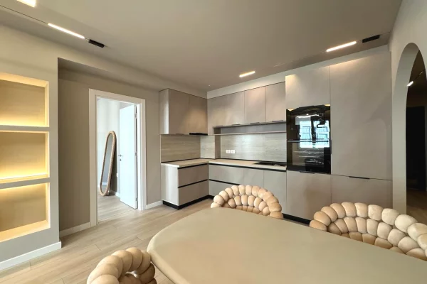 Shtepi me qera Apartament ne Tirane, 2+1, Mobilimi E mobiluar, Pagesa 1,000  Euro.