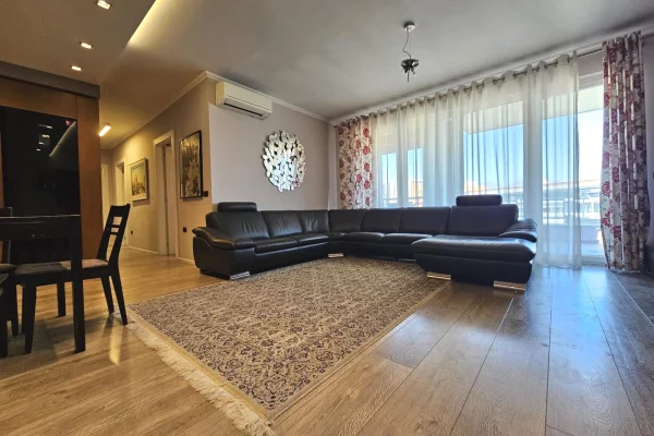 Shtepi ne shitje 3+1 ne Tirane - 290,000 Euro
