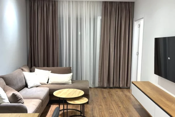 Shtepi me qera Apartament ne Tirane, 1+1, Mobilimi E mobiluar, Pagesa 600  Euro.