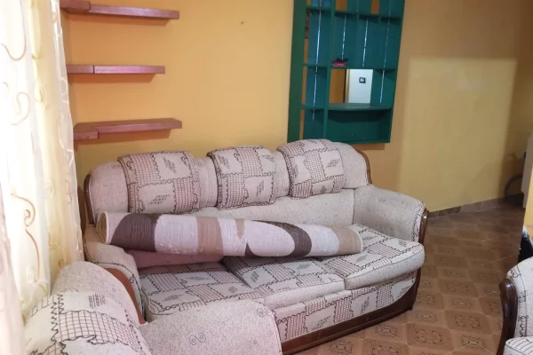 Jepet me qera apartament 1+1 te shkolla e Baletit.