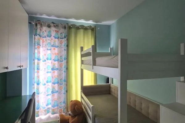 Shtepi me qera Apartament ne Tirane, 2+1, Mobilimi E mobiluar, Pagesa 60,000  Leke.